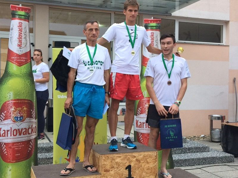 S lijeva Đuro Komlenović (2.mj, Kt), Nikola Mikulić (1.mj, Kt), Kristijan Rubinić (3.mj, Novo Selo Okićko)