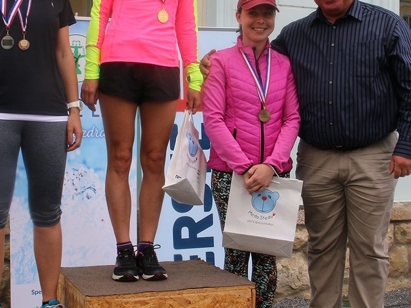 3,3km žene