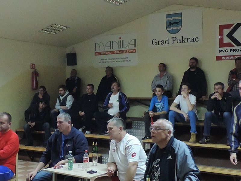 iz arhive Compasa