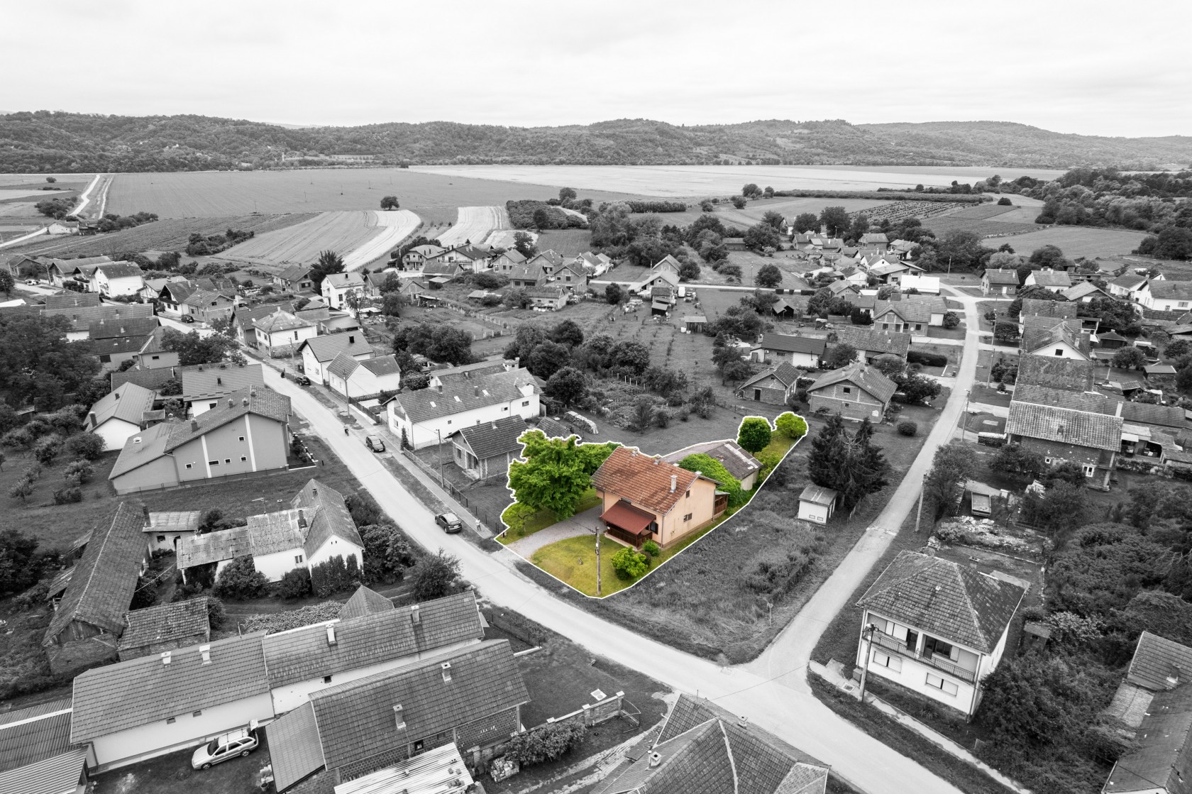 Lipik Kuća 150m2, + 550m2 okučnice, 175k€