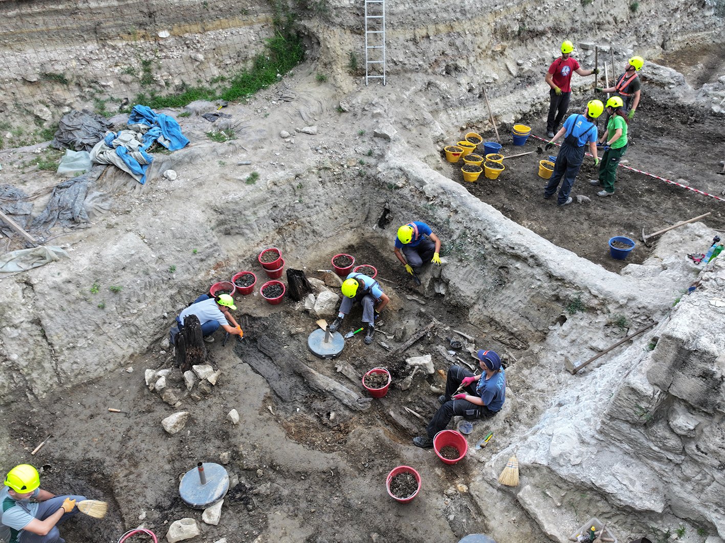 Istraživačka ekipa na terenskom pregledu Blatuškog brda