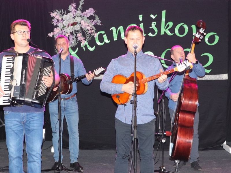 TS Zlatna dolina / Compas.hr