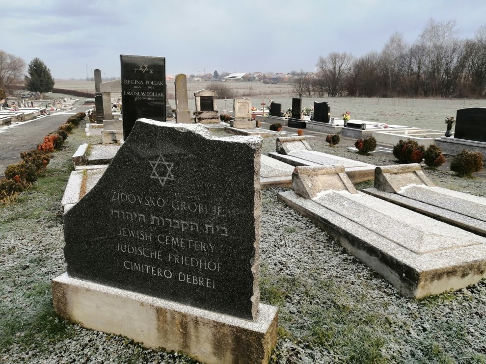 Dio lipičkog gradskog groblja na kojemu su sahranjeni Židovi, nekadašnji stanovnici Lipika.